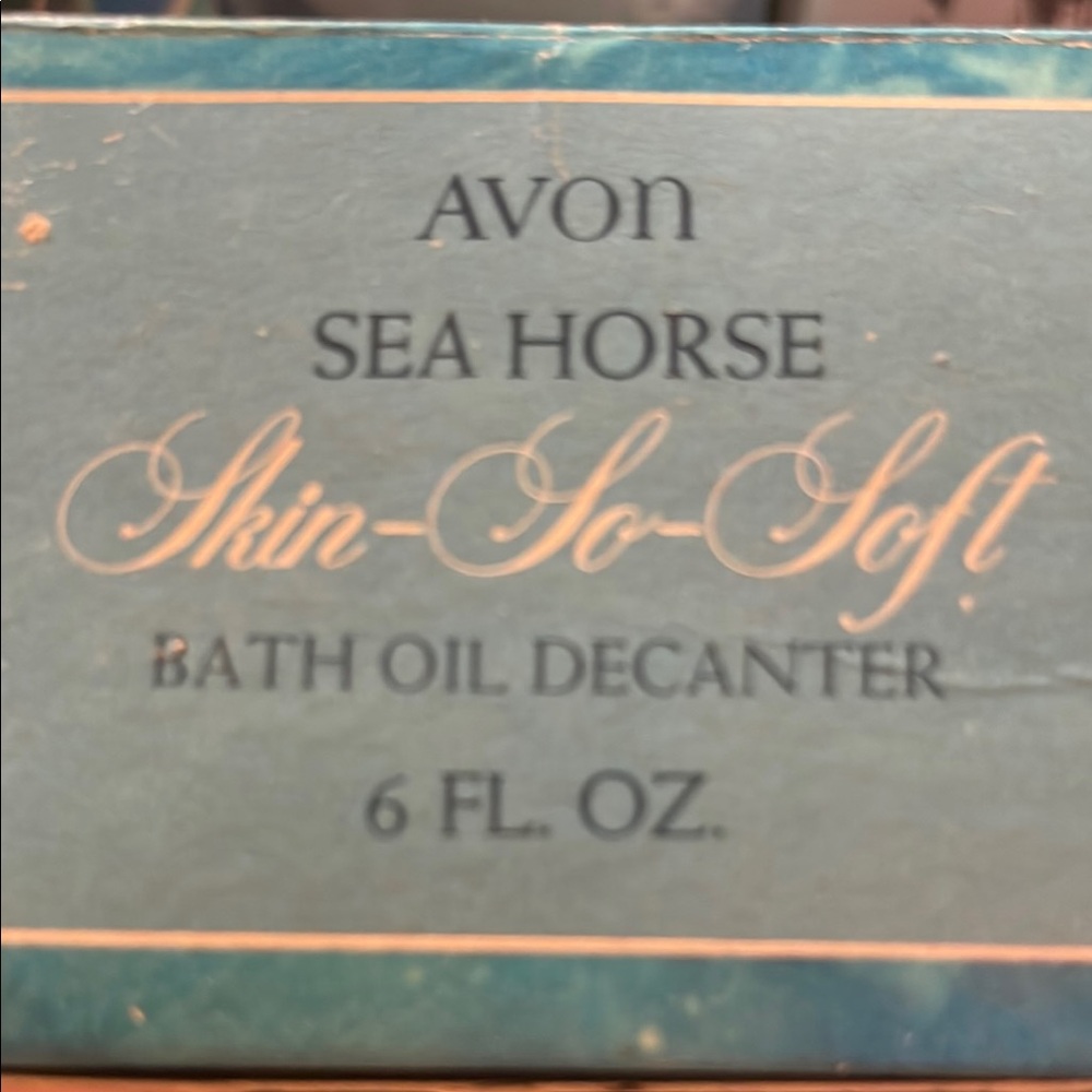 Avon Sea Horse Skin-So-Soft Bath Oil Decanter